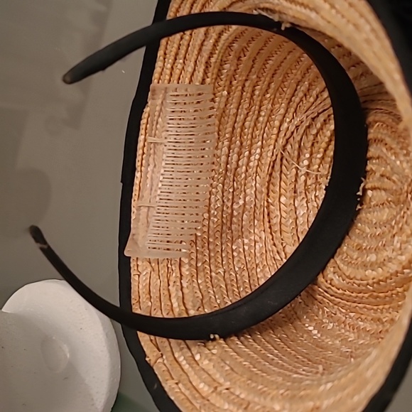 Ladies hat - Picture 5 of 5